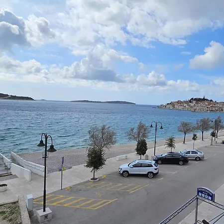 Apartman Pida Primosten Exterior photo