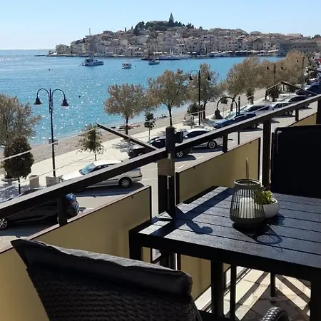 Apartman Pida Primosten Exterior photo