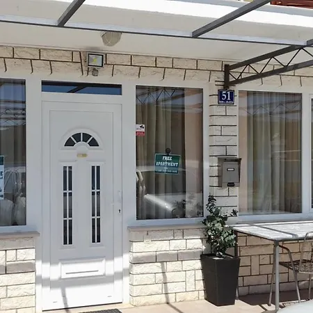 Apartman Pida Primosten Exterior photo
